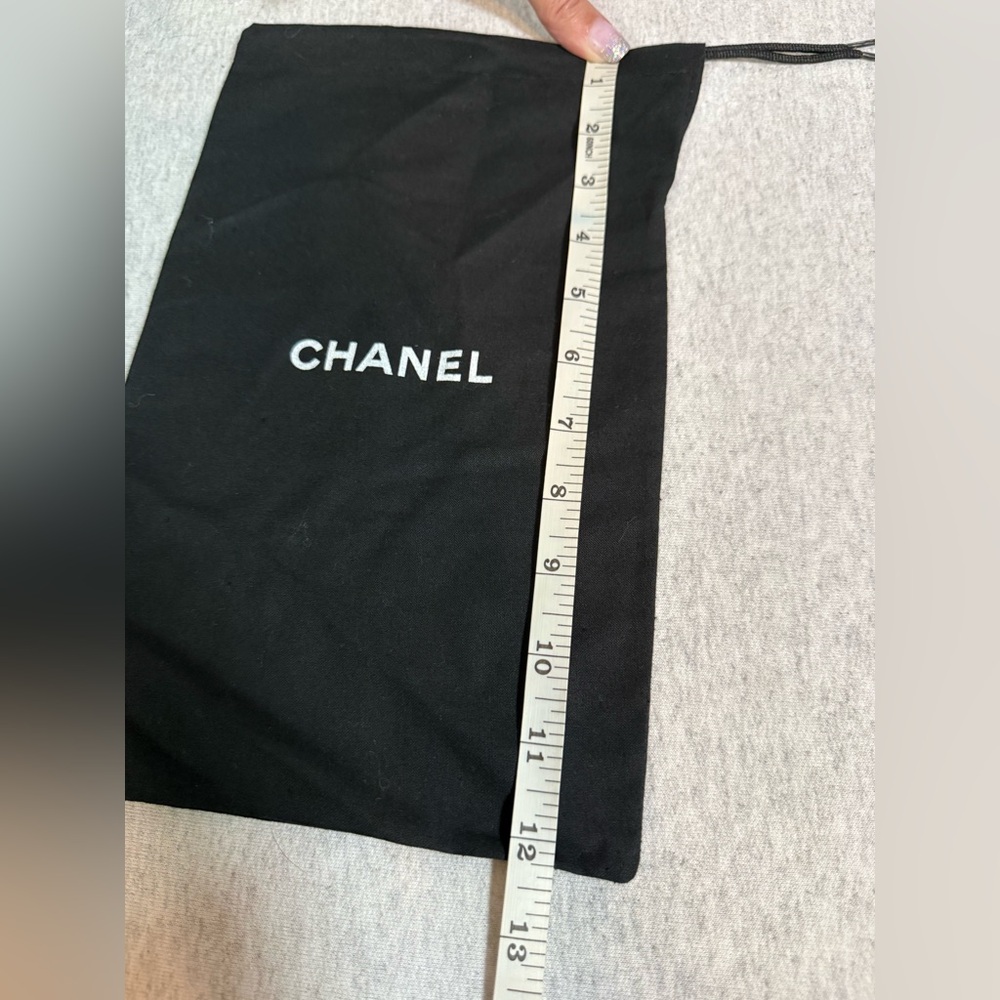 Chanel Drawstring Dust Bag 🖤‎ - Picture 4 of 6